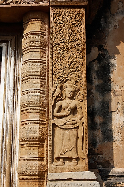 16-Prasat Sikhoraphum-008